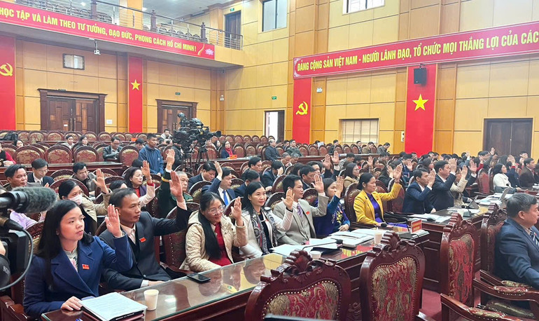 Kỳ họp thứ 24, HĐND tỉnh Bắc Kạn khóa X: Hoàn thành toàn bộ nội dung chương trình đề ra ảnh 2 z6119630912385-64cb3a94100ecea07853dcb3bad2f377.jpg