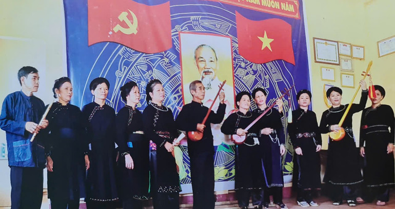 Hát then ở xã Tà Lài, huyện Tân Phú, tỉnh Đồng Nai. z6118037676959-8873e5c67f37e30283b93416f27c8f97.jpg