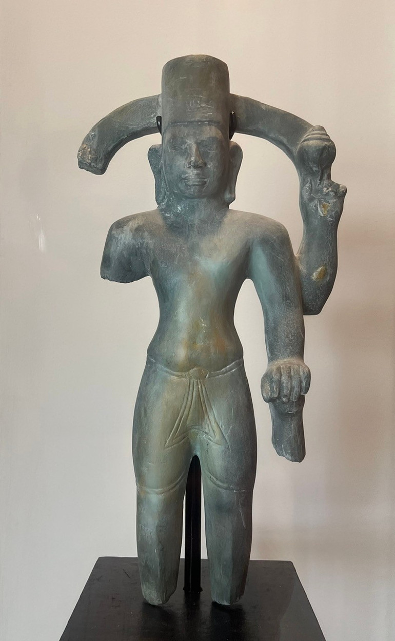 Tượng thần Vishnu của văn hóa Óc Eo – Báu vật quốc gia. z6568628332505-f88df5e395d5bf46793d5e32e04e8c29.jpg