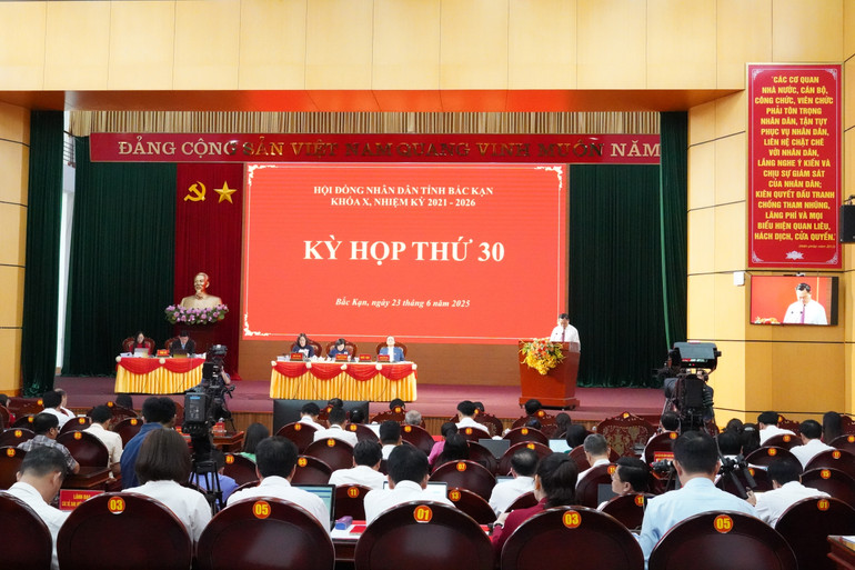 Kỳ họp thứ 30, HĐND tỉnh Bắc Kạn khóa X. dsc04496.jpg
