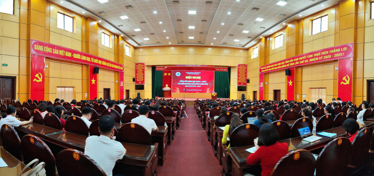 Hội nghị tổng kết năm học 2024-2025 và biểu dương điển hình tiên tiến ngành Giáo dục và Đào tạo Bắc Kạn. z6751007492301-a4ea76c40569efa9446105f8850f7eda.jpg