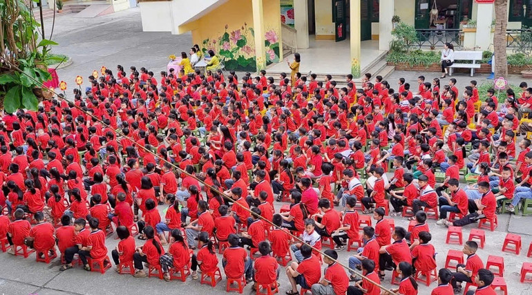 Chương trình “Giao lưu tiếng Việt của chúng em” và “Ngày hội đọc sách” năm 2025 tại Trường Tiểu học Sông Cầu. z6524811623381-dce1d6dcde7582918bf3377d3ff43ceb.jpg