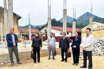 Kiểm tra tiến độ trường học đạt chuẩn và công tác xóa nhà tạm tại Pác Nặm, Ba Bể