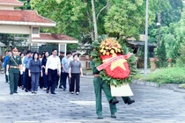 Lãnh đạo tỉnh Bắc Kạn dâng hương, dâng hoa tưởng niệm Chủ tịch Hồ Chí Minh nhân Kỷ niệm 79 năm Quốc khánh 2/9