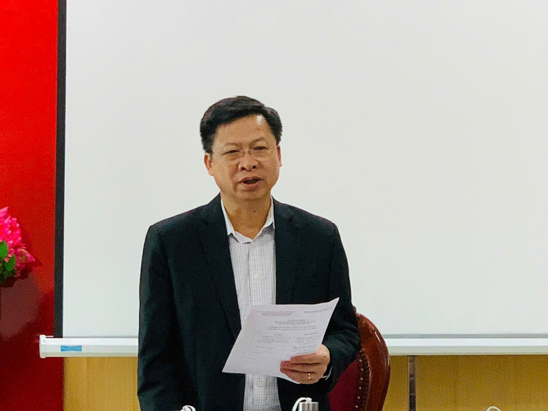 Đồng chí Phạm Duy Hưng, Ủy viên Ban Thường vụ, Trưởng ban Tuyên giáo và Dân vận Tỉnh ủy phát biểu chỉ đạo tại cuộc họp. z6471790756163-d3dba20205470a74a852398b22262ab9.jpg