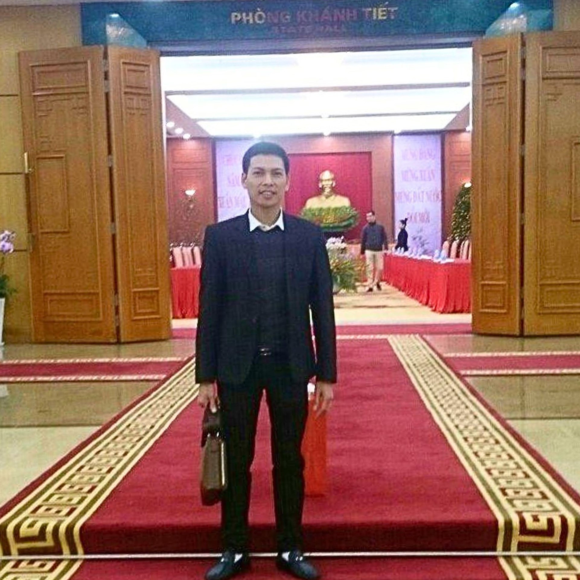 Tại buổi gặp mặt đó, Trần Giang Nam là họa sĩ trẻ nhất. Thiết kế chưa có tên.jpg